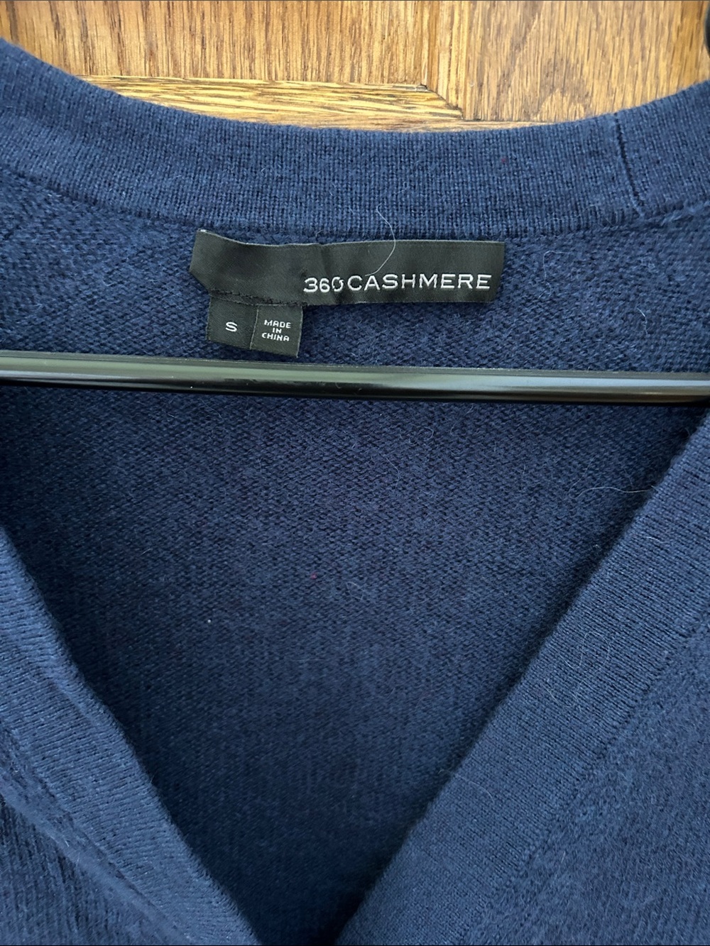360 Cashmere Navy V-Neck Cashmere Button Cardigan image 2